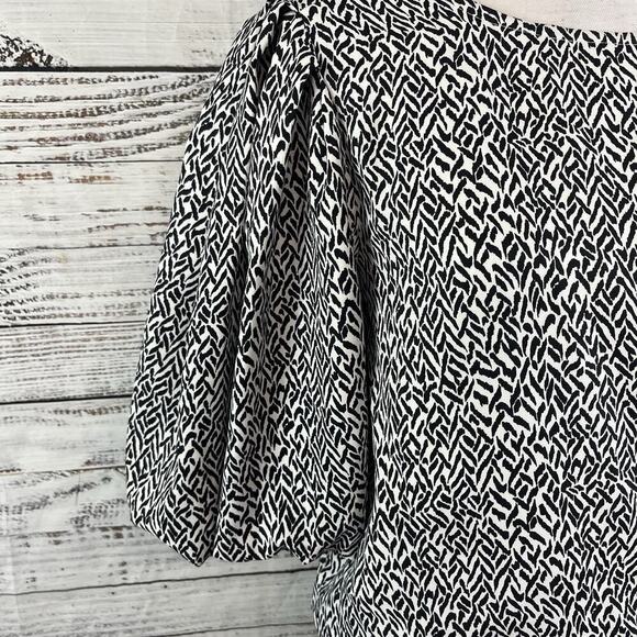 Vince Camuto Blouse Top size Small Black White Zebra Puffy Sleeves Ties Modest - Picture 4 of 10